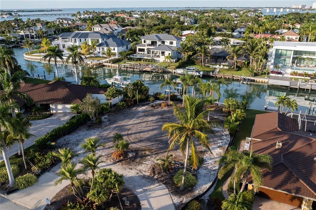 En Venta: $3,550,000 (0.34 acres)