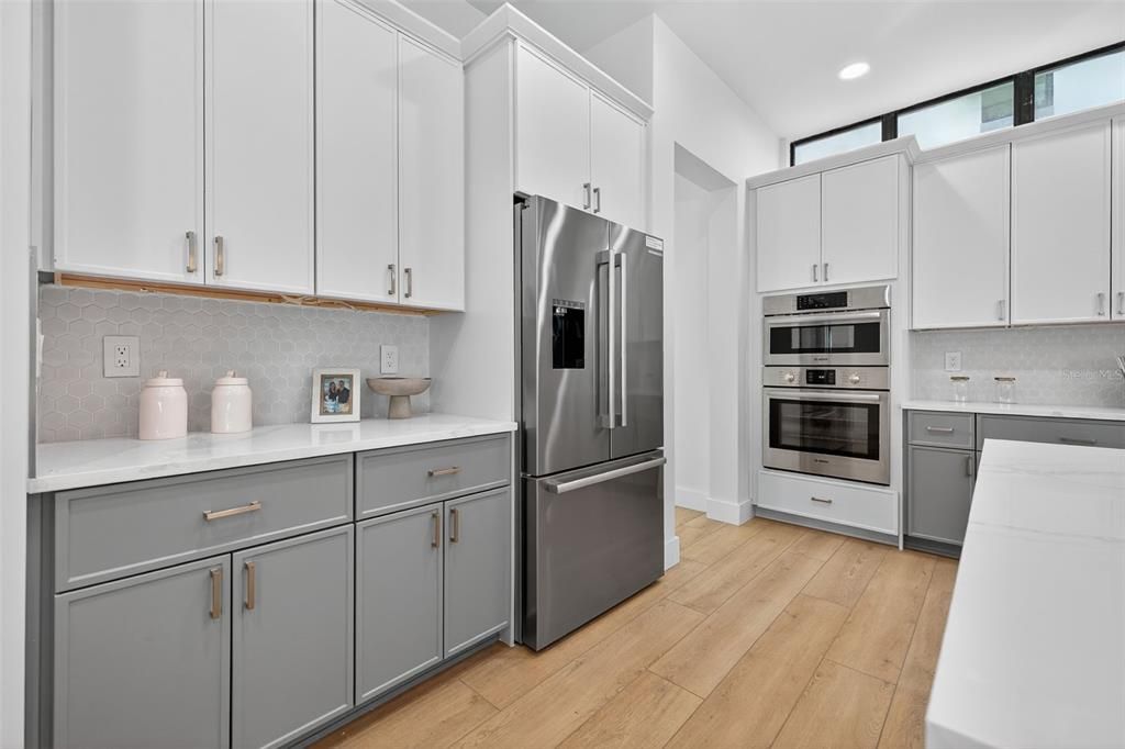 For Sale: $1,250,000 (4 beds, 4 baths, 3219 Square Feet)