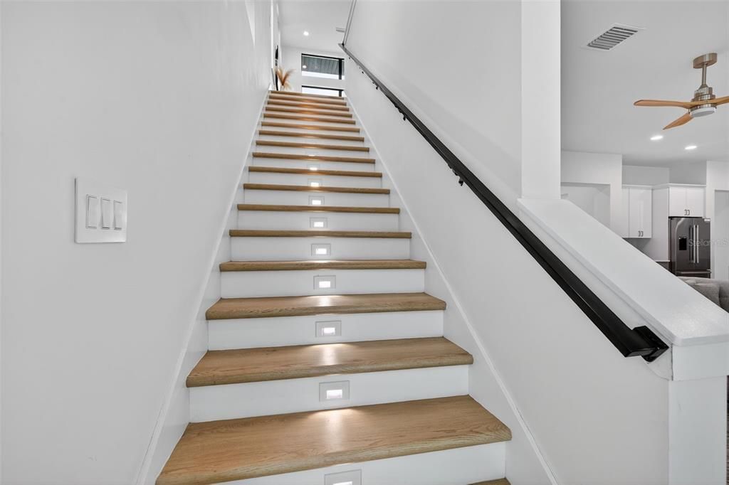 For Sale: $1,250,000 (4 beds, 4 baths, 3219 Square Feet)