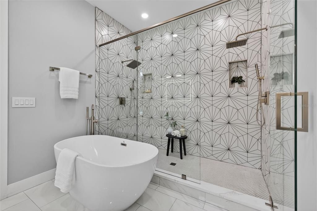 For Sale: $1,250,000 (4 beds, 4 baths, 3219 Square Feet)