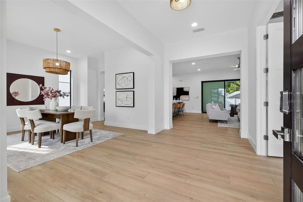 For Sale: $1,250,000 (4 beds, 4 baths, 3219 Square Feet)