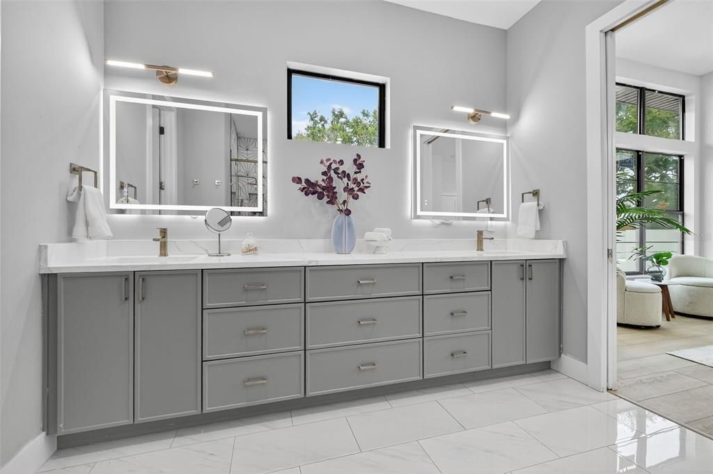 For Sale: $1,250,000 (4 beds, 4 baths, 3219 Square Feet)