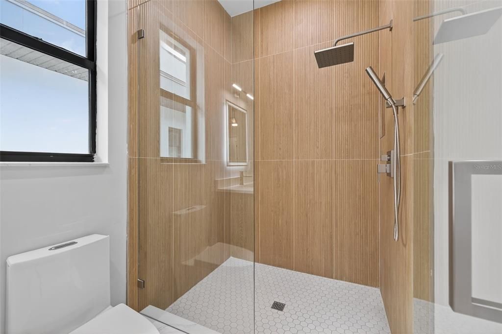 For Sale: $1,250,000 (4 beds, 4 baths, 3219 Square Feet)