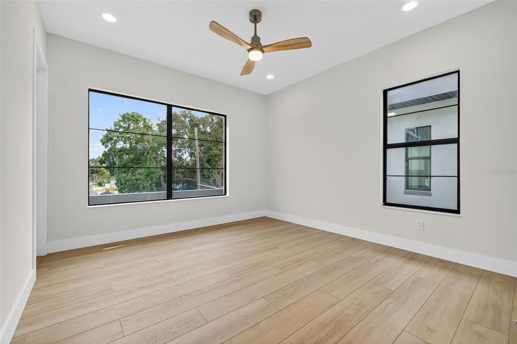 For Sale: $1,250,000 (4 beds, 4 baths, 3219 Square Feet)