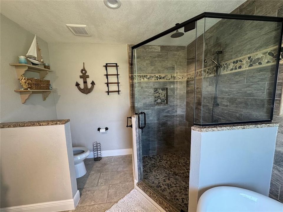 В аренду: $2,000 (3 спален, 2 ванн, 2058 Квадратных фут)