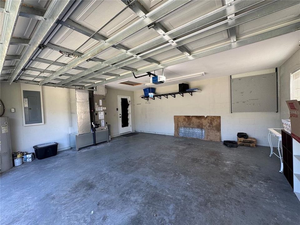 В аренду: $2,000 (3 спален, 2 ванн, 2058 Квадратных фут)