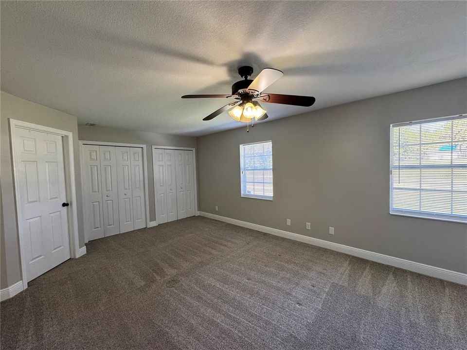 В аренду: $2,000 (3 спален, 2 ванн, 2058 Квадратных фут)