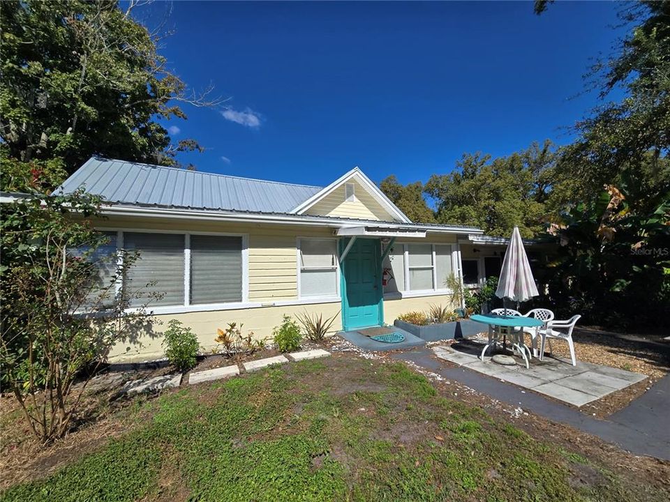 En Venta: $1,450,000 (2.17 acres)