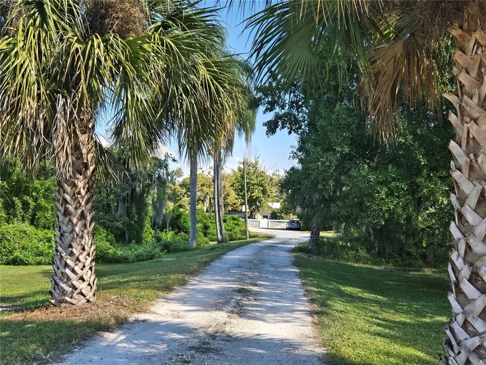 En Venta: $1,450,000 (2.17 acres)