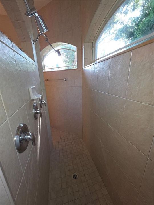 待售: $424,900 (4 贝兹, 3 浴室, 2498 平方英尺)