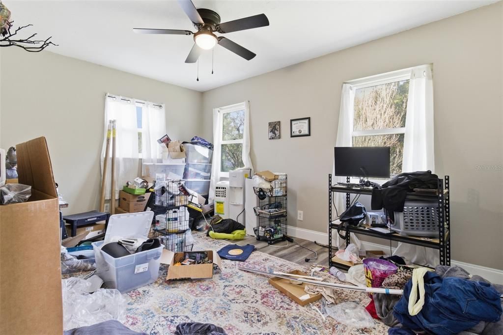 待售: $189,900 (3 贝兹, 2 浴室, 1464 平方英尺)