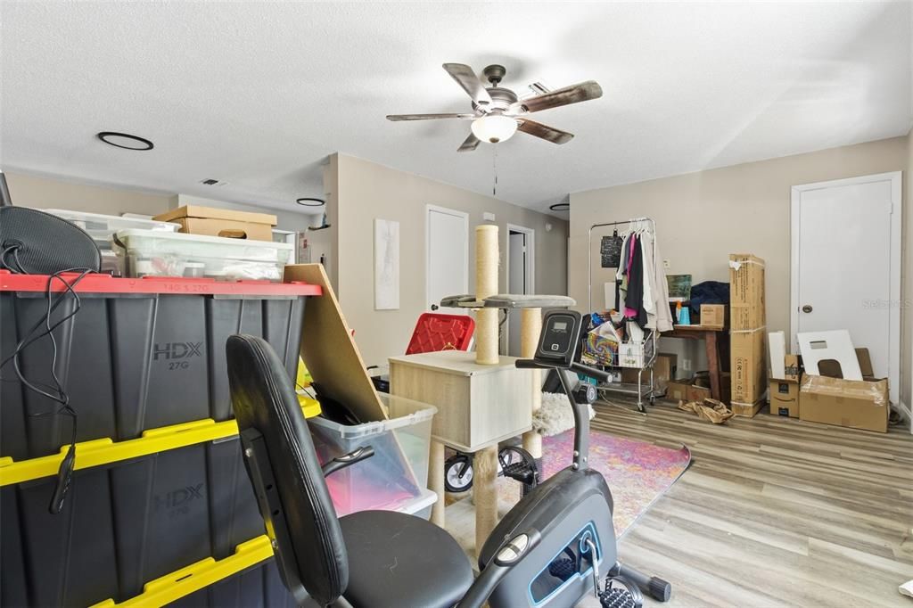 待售: $189,900 (3 贝兹, 2 浴室, 1464 平方英尺)