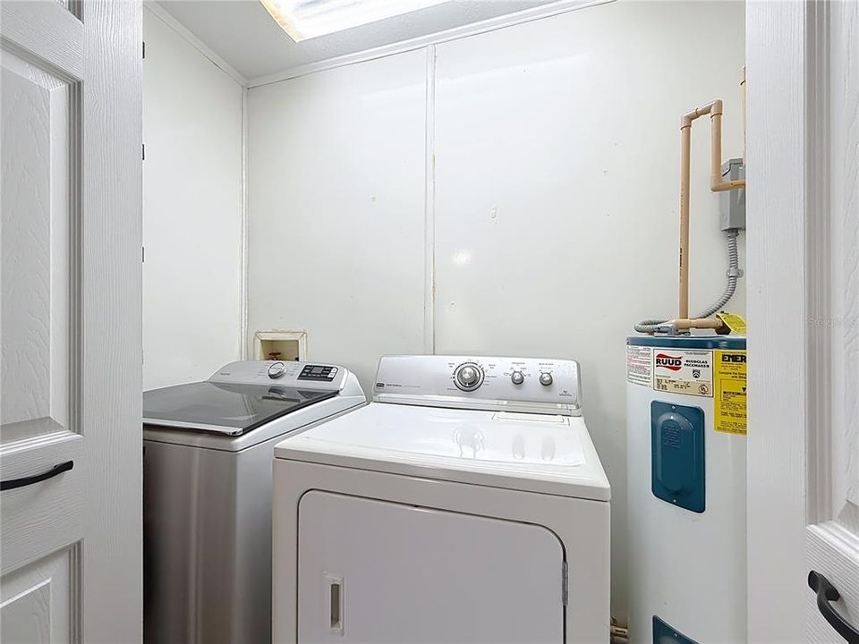 Activo con contrato: $199,900 (3 camas, 2 baños, 1612 Pies cuadrados)