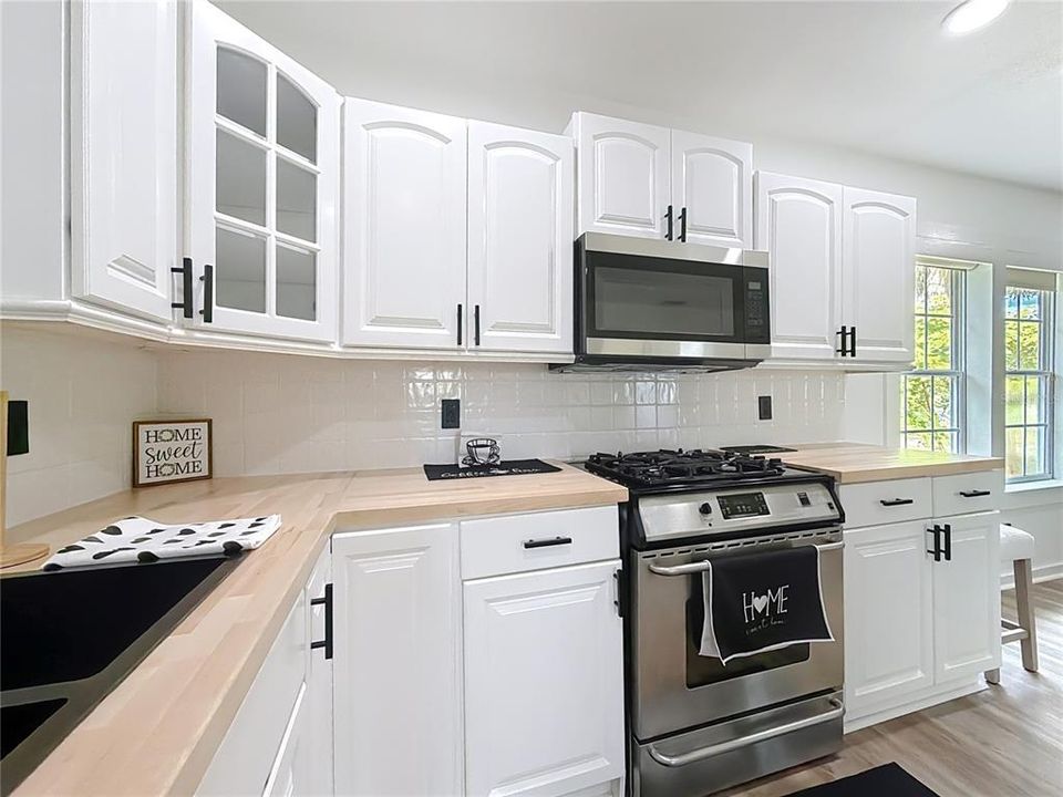 Activo con contrato: $199,900 (3 camas, 2 baños, 1612 Pies cuadrados)