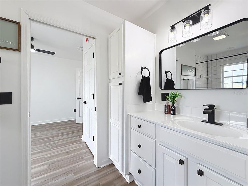 Activo con contrato: $199,900 (3 camas, 2 baños, 1612 Pies cuadrados)