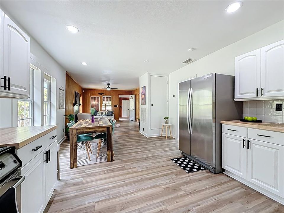 Activo con contrato: $199,900 (3 camas, 2 baños, 1612 Pies cuadrados)