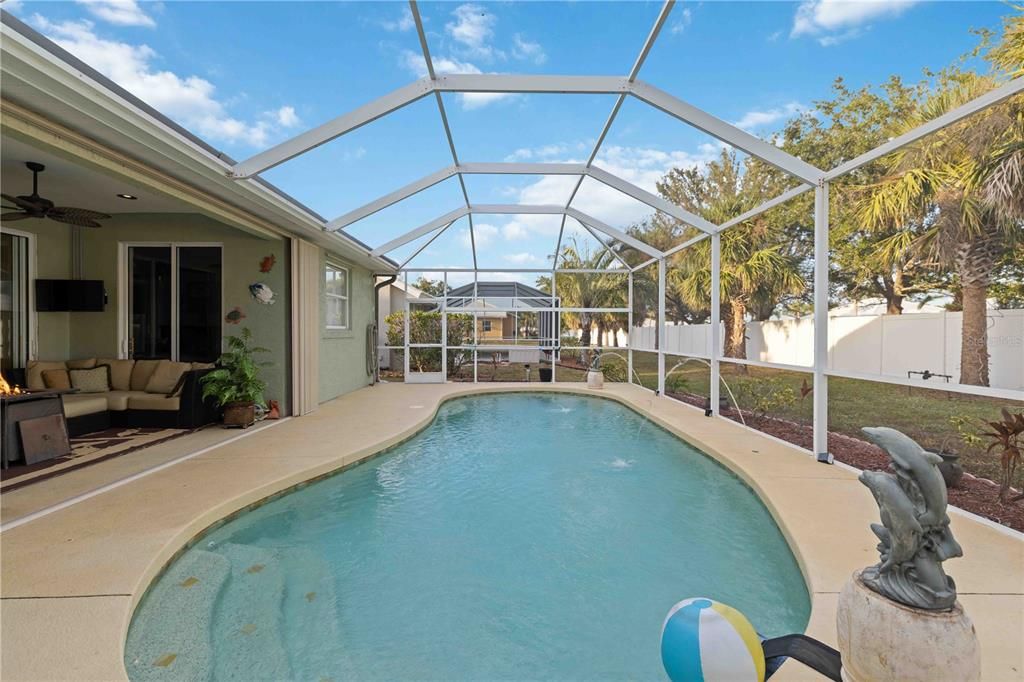 En Venta: $544,900 (3 camas, 2 baños, 2298 Pies cuadrados)