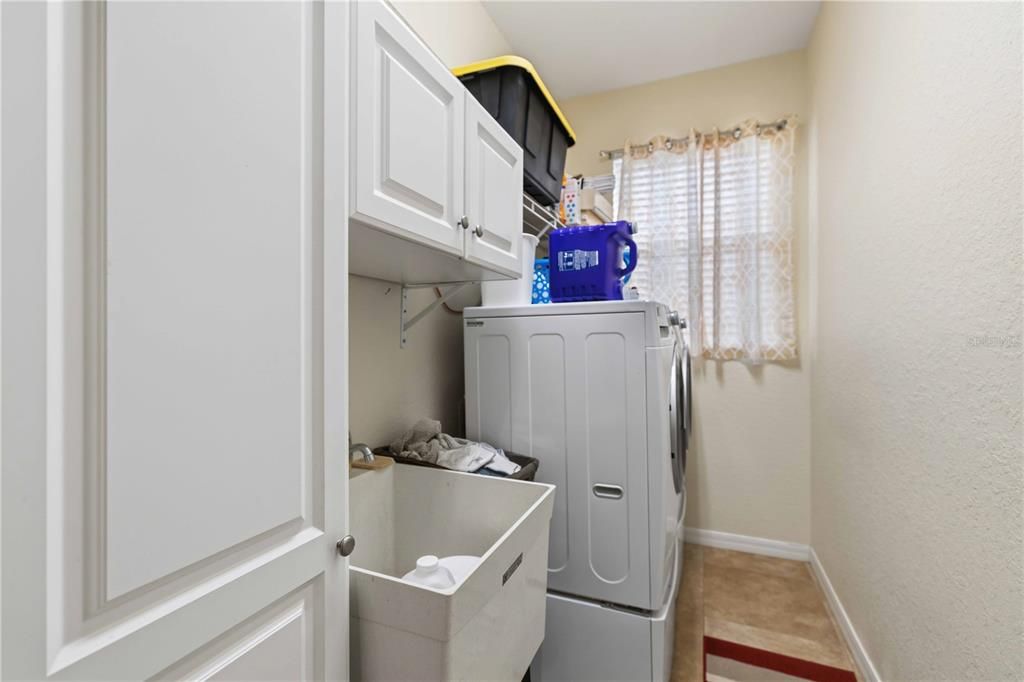 En Venta: $544,900 (3 camas, 2 baños, 2298 Pies cuadrados)