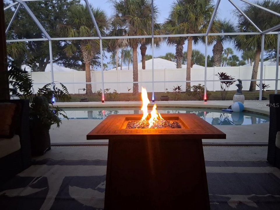 En Venta: $544,900 (3 camas, 2 baños, 2298 Pies cuadrados)