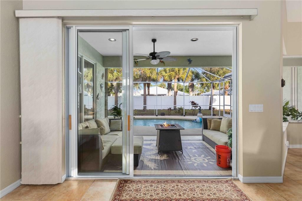 En Venta: $544,900 (3 camas, 2 baños, 2298 Pies cuadrados)