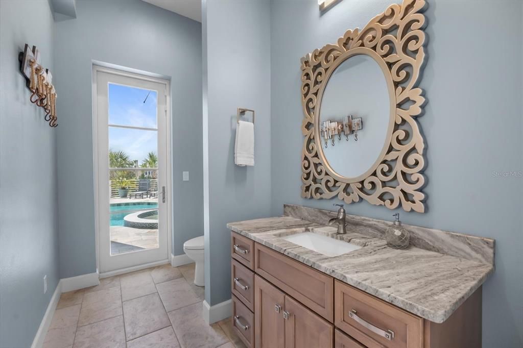 На продажу: $3,499,000 (5 спален, 4 ванн, 7634 Квадратных фут)