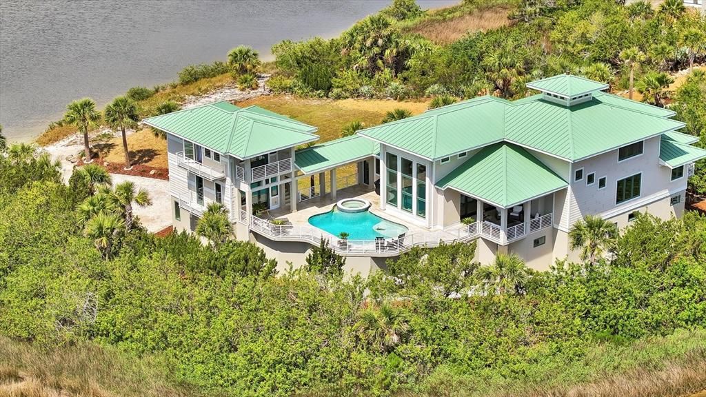 На продажу: $3,499,000 (5 спален, 4 ванн, 7634 Квадратных фут)