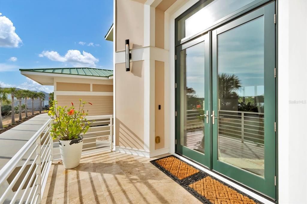 На продажу: $3,499,000 (5 спален, 4 ванн, 7634 Квадратных фут)