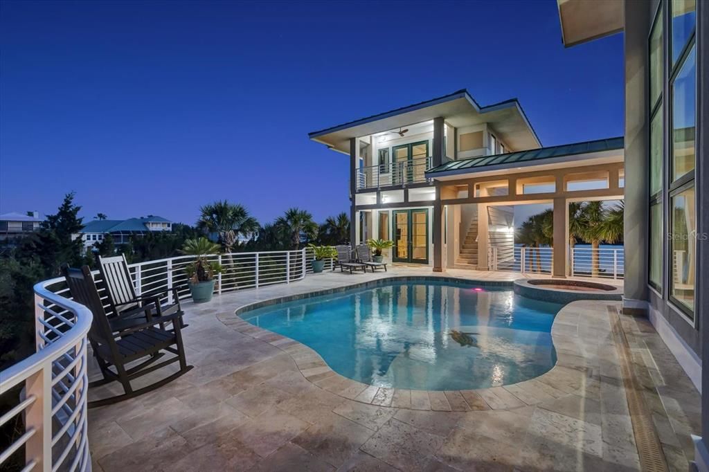 На продажу: $3,499,000 (5 спален, 4 ванн, 7634 Квадратных фут)