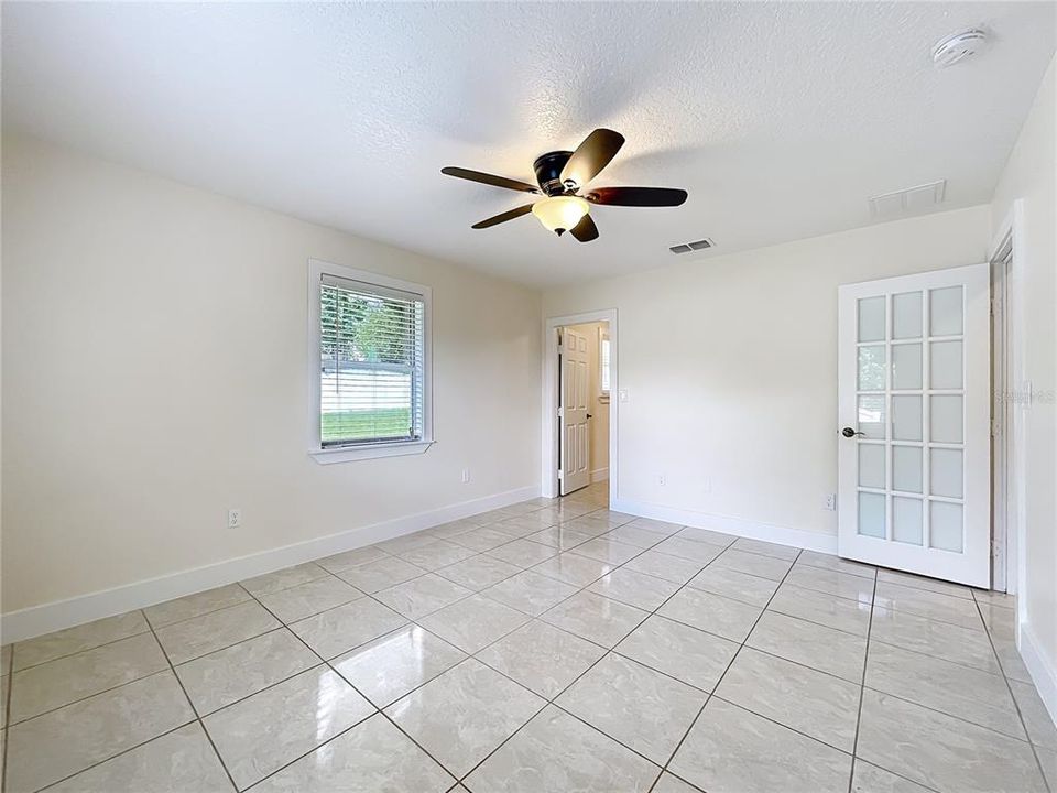 For Rent: $2,200 (3 beds, 2 baths, 1544 Square Feet)