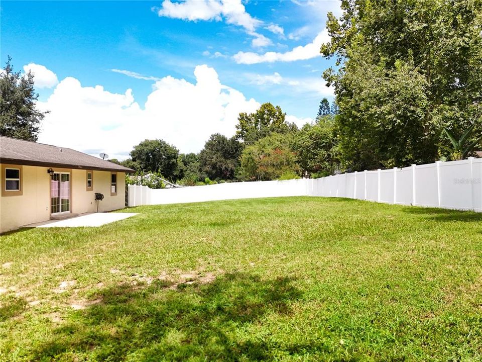 For Rent: $2,200 (3 beds, 2 baths, 1544 Square Feet)