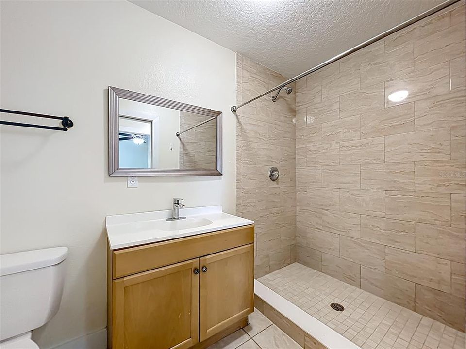 For Rent: $2,200 (3 beds, 2 baths, 1544 Square Feet)