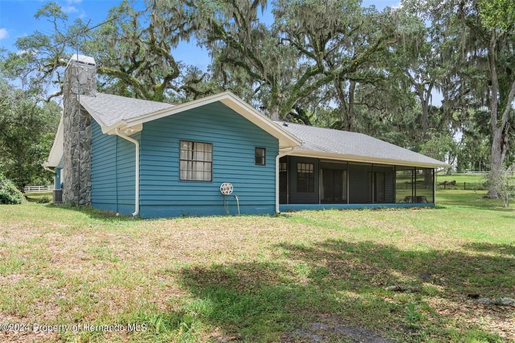 出租: $2,500 (2 贝兹, 2 浴室, 2460 平方英尺)