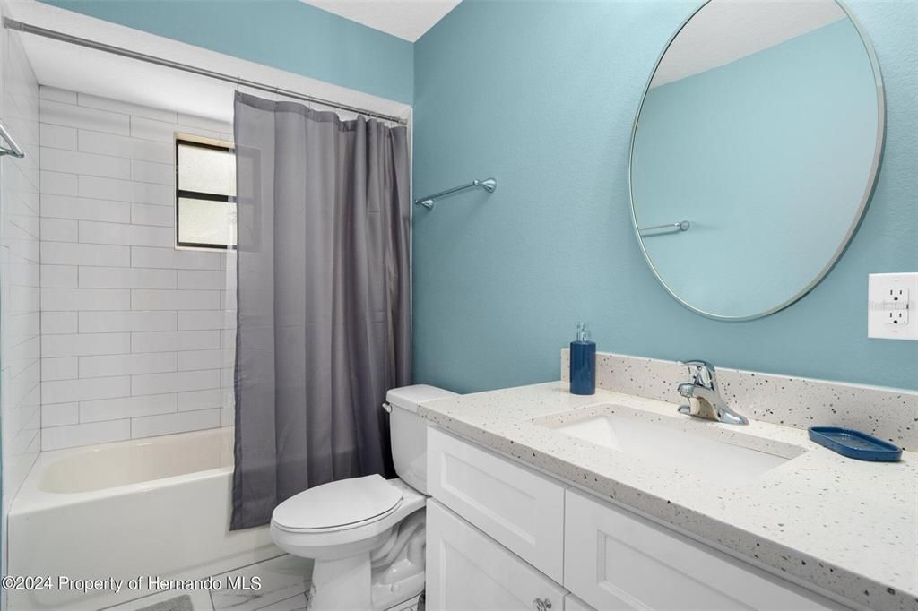 出租: $2,500 (2 贝兹, 2 浴室, 2460 平方英尺)