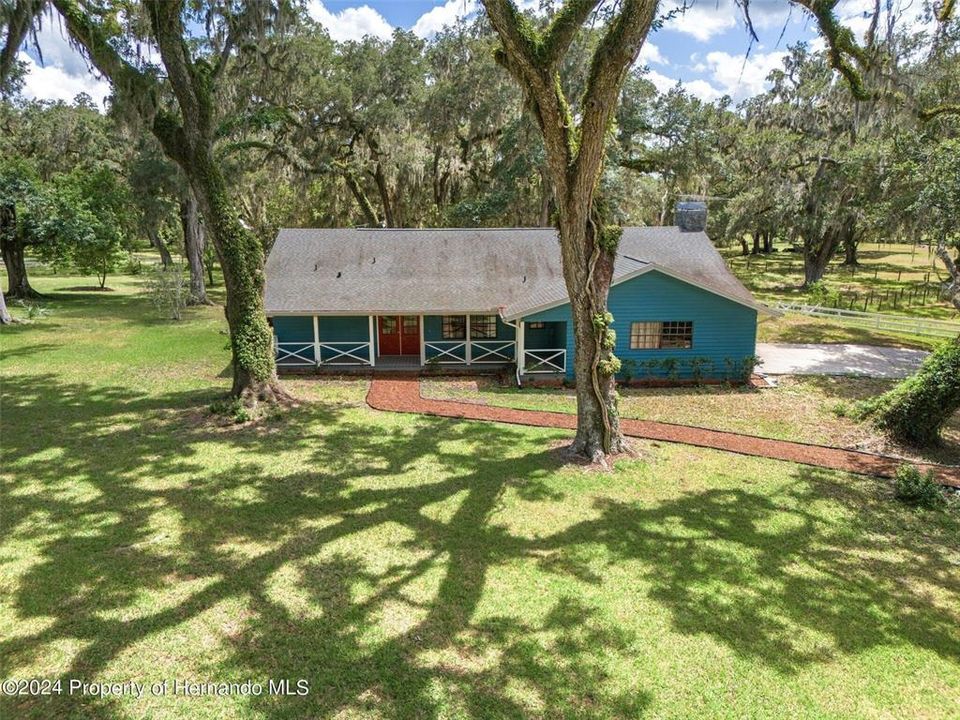 出租: $2,500 (2 贝兹, 2 浴室, 2460 平方英尺)