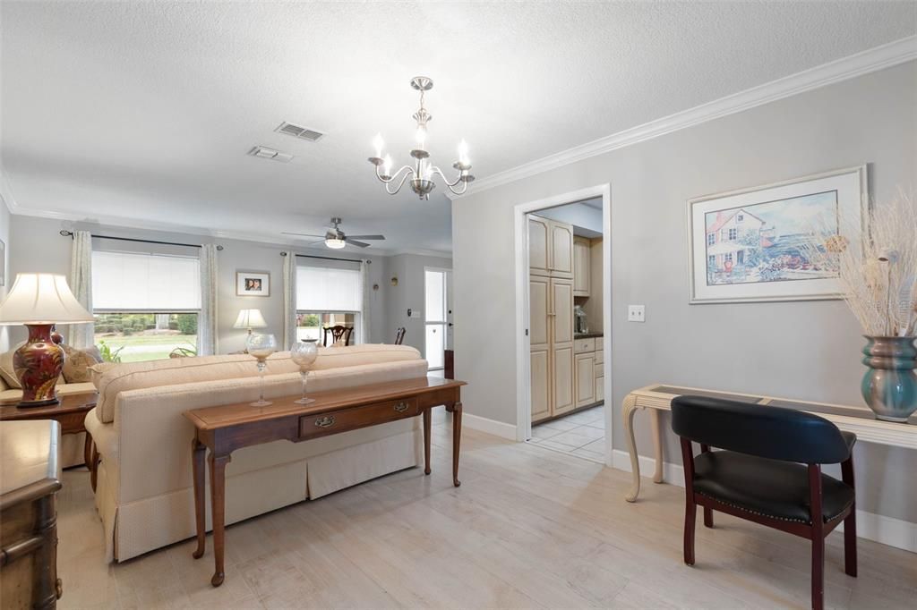 待售: $335,000 (3 贝兹, 2 浴室, 1754 平方英尺)