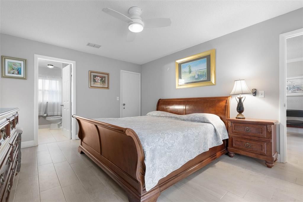 待售: $335,000 (3 贝兹, 2 浴室, 1754 平方英尺)