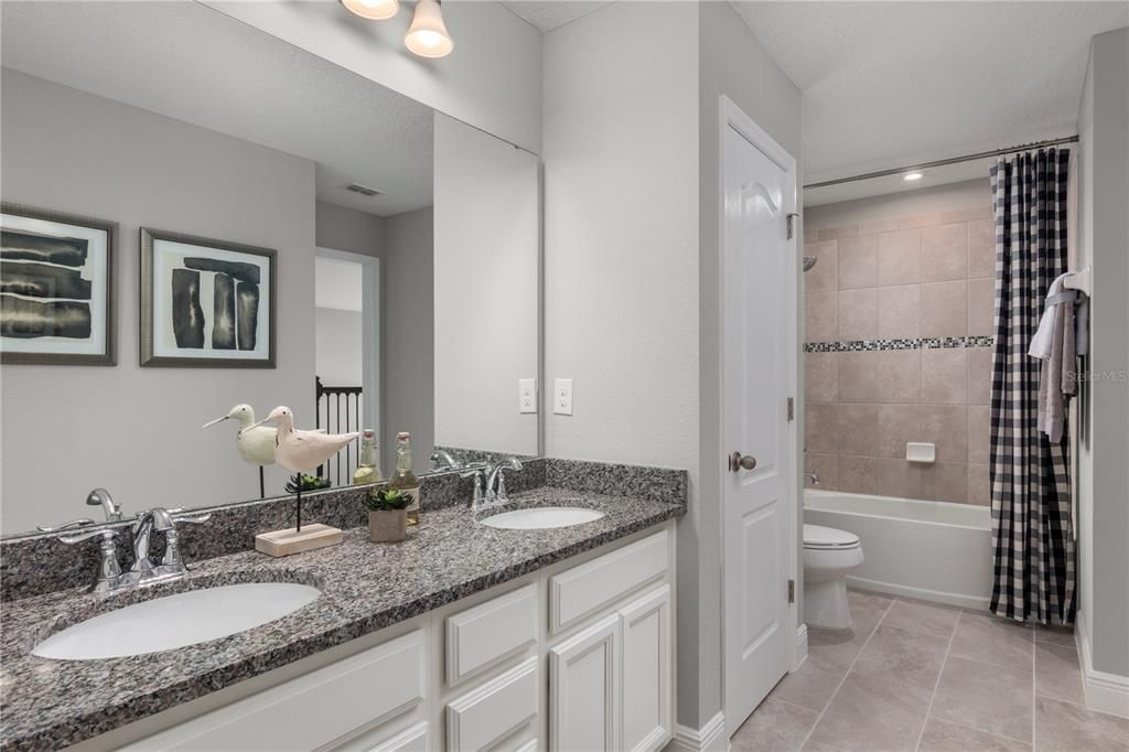 Active With Contract: $585,690 (4 beds, 3 baths, 3136 Square Feet)