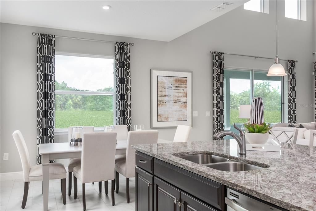 Active With Contract: $585,690 (4 beds, 3 baths, 3136 Square Feet)