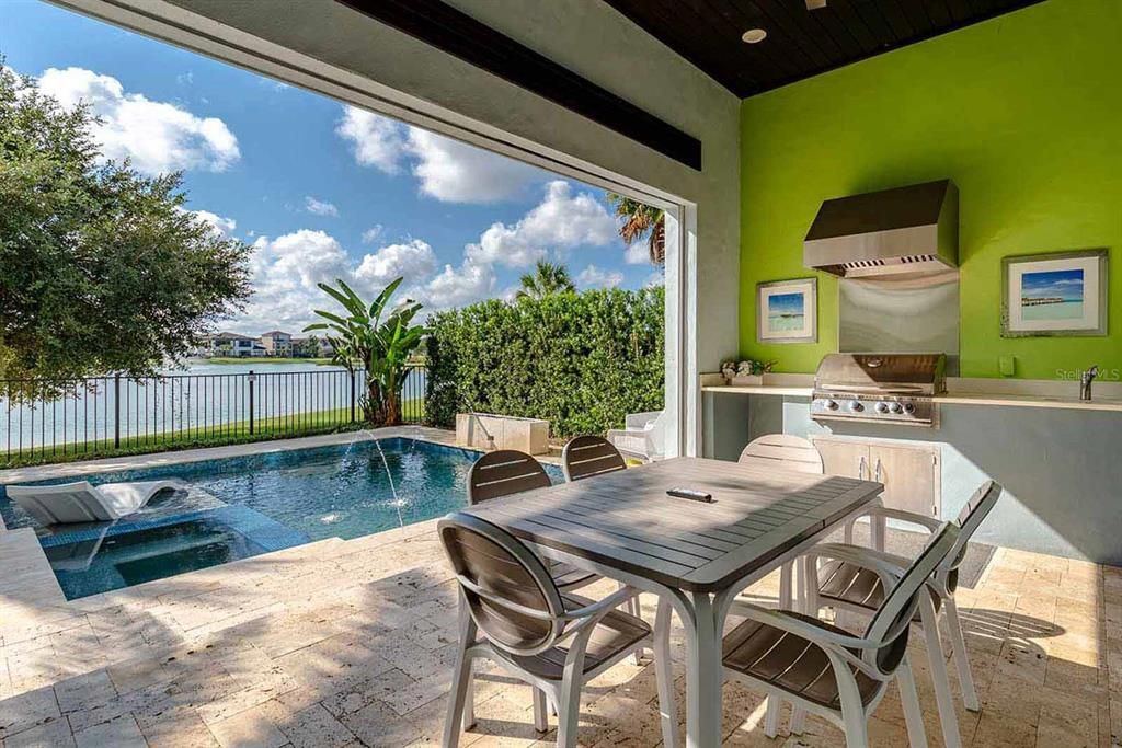 На продажу: $1,375,000 (6 спален, 5 ванн, 4260 Квадратных фут)