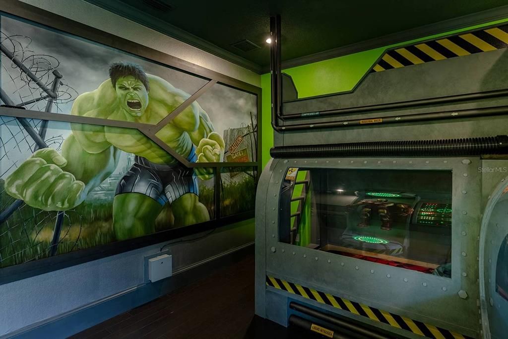 На продажу: $1,375,000 (6 спален, 5 ванн, 4260 Квадратных фут)