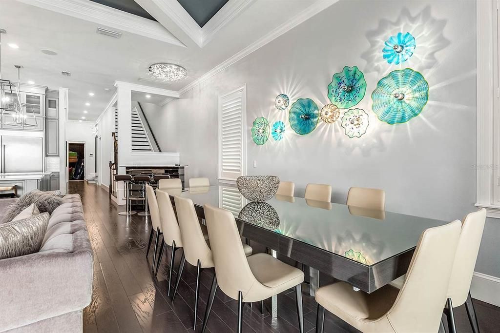 На продажу: $1,375,000 (6 спален, 5 ванн, 4260 Квадратных фут)