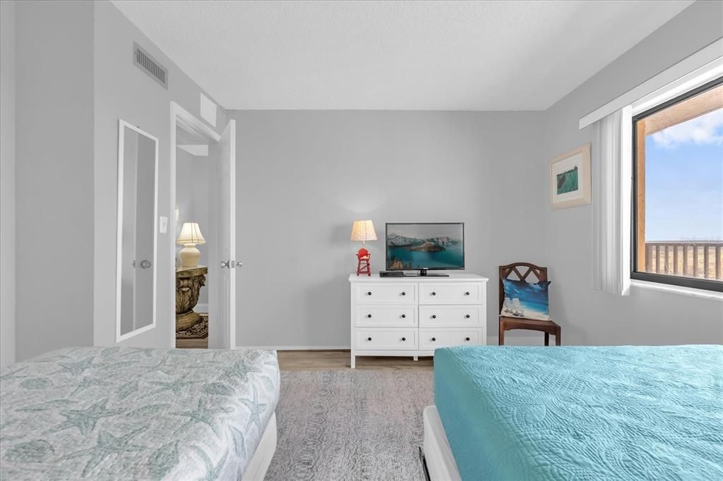 En Venta: $525,000 (2 camas, 2 baños, 1385 Pies cuadrados)