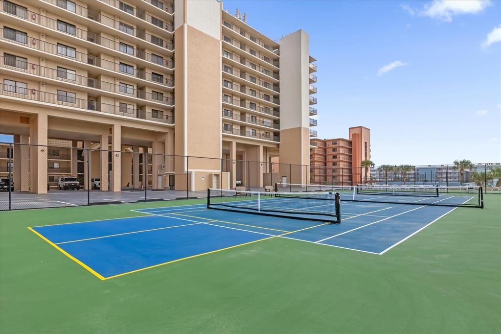 En Venta: $525,000 (2 camas, 2 baños, 1385 Pies cuadrados)