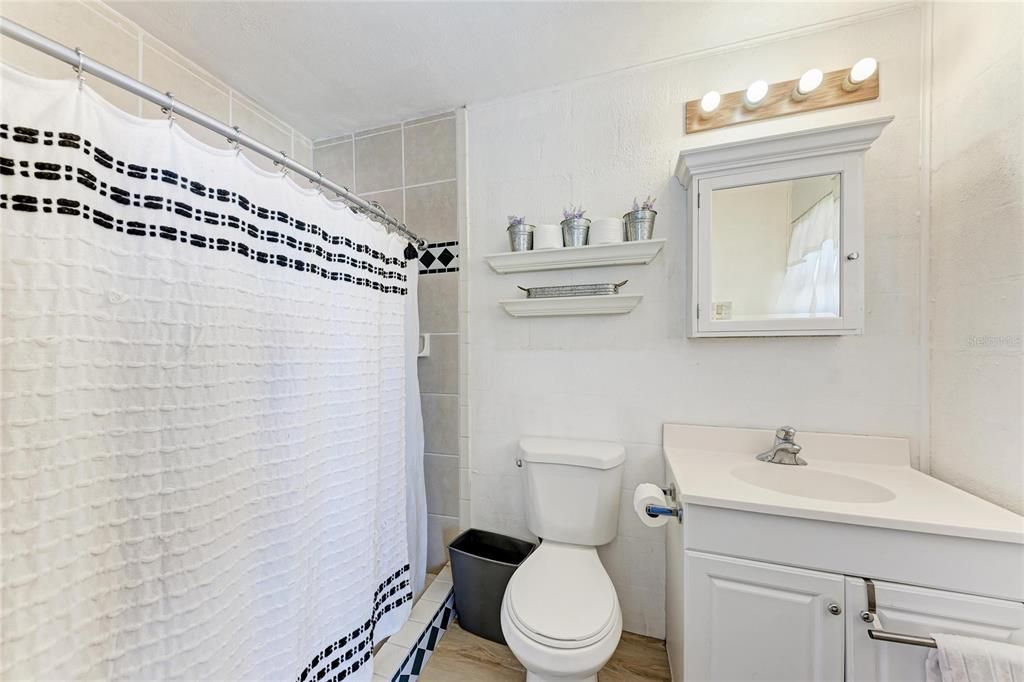 待售: $725,000 (6 贝兹, 0 浴室, 5132 平方英尺)