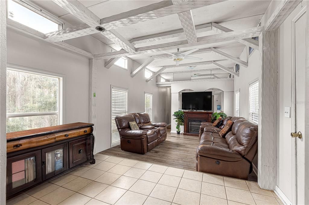 En Venta: $105,000 (3 camas, 2 baños, 792 Pies cuadrados)