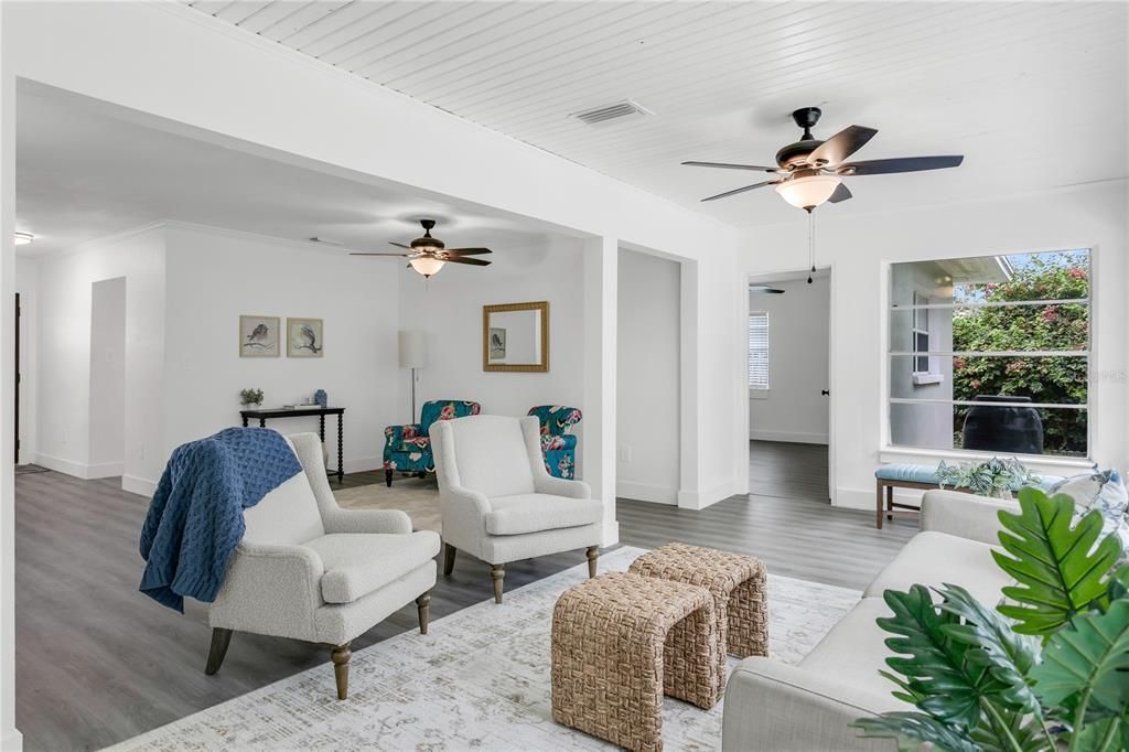 待售: $479,900 (3 贝兹, 2 浴室, 1556 平方英尺)