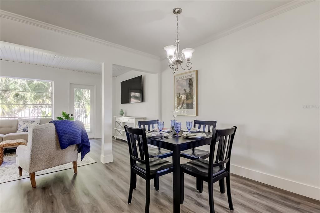 待售: $479,900 (3 贝兹, 2 浴室, 1556 平方英尺)