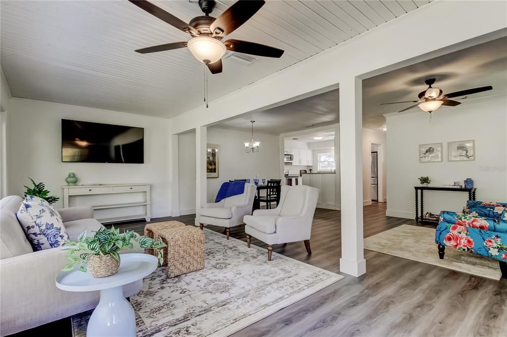 待售: $479,900 (3 贝兹, 2 浴室, 1556 平方英尺)