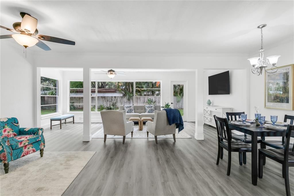 待售: $479,900 (3 贝兹, 2 浴室, 1556 平方英尺)