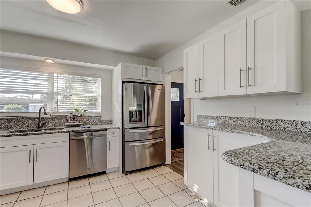 待售: $479,900 (3 贝兹, 2 浴室, 1556 平方英尺)